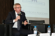 Член Комитета Совета Федерации по бюджету и финансовым рынкам О.А. Казаковцев